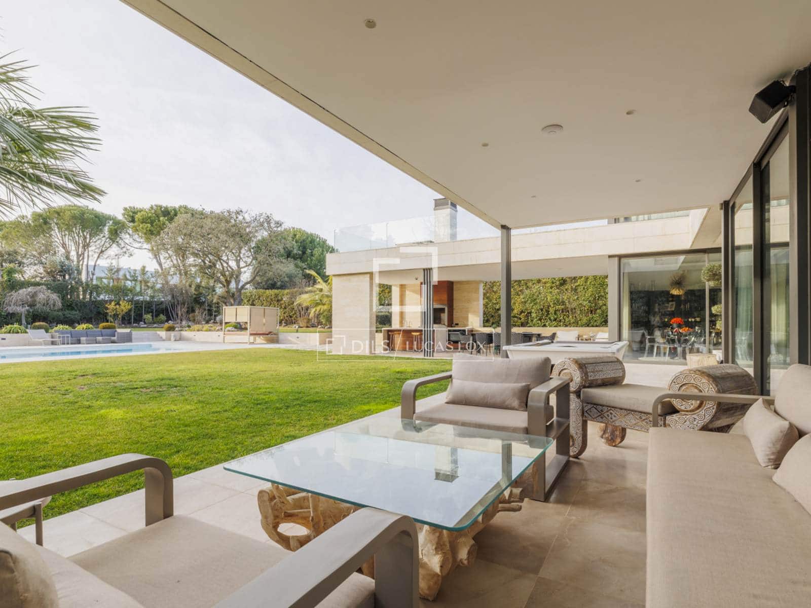 Chalet de 6 habitaciones en Pozuelo de Alarcón en venta con piscina garaje - 5.300.000 € (Ref: 9683301)