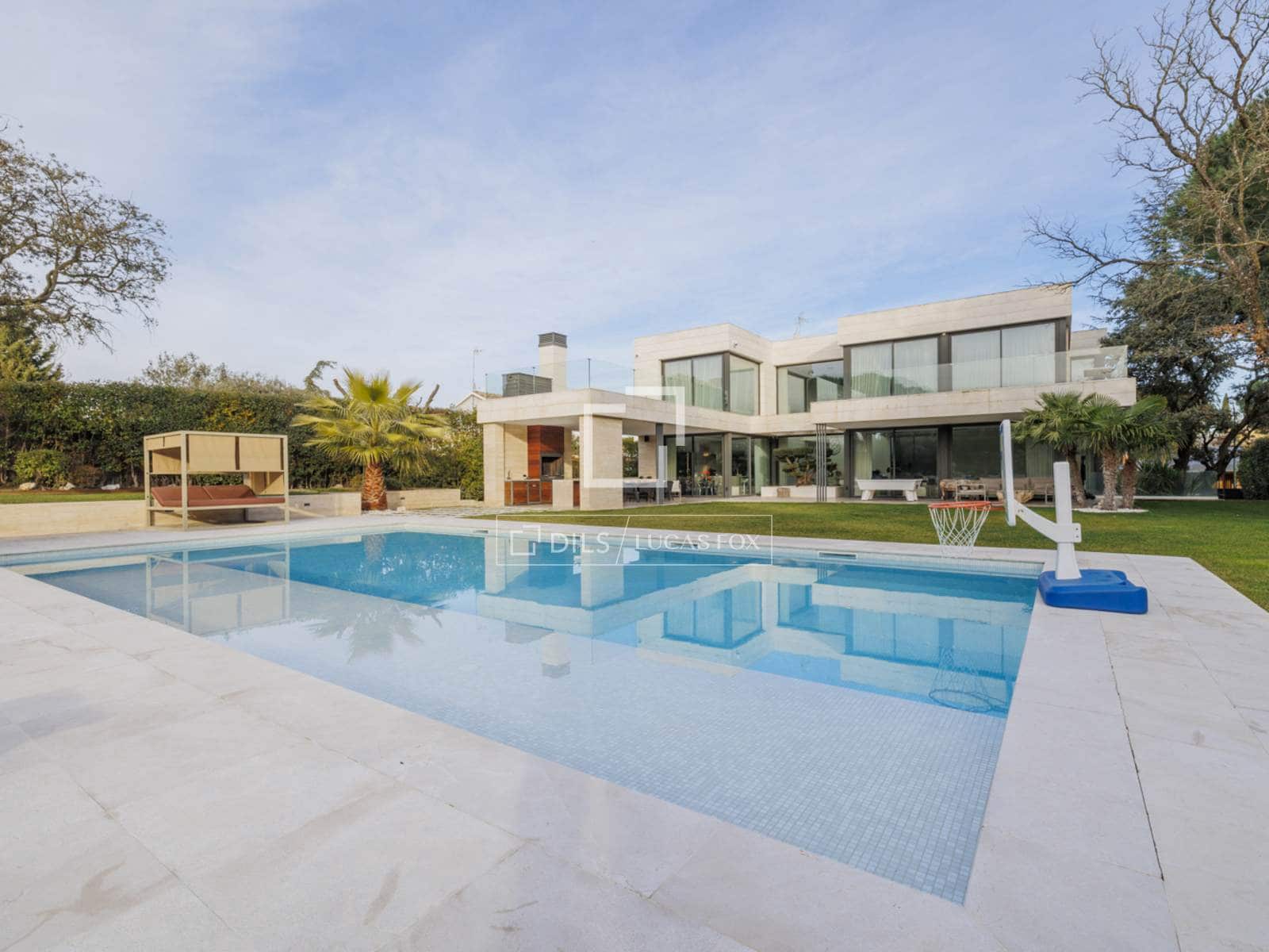 Chalet de 6 habitaciones en Pozuelo de Alarcón en venta con piscina garaje - 5.300.000 € (Ref: 9683301)