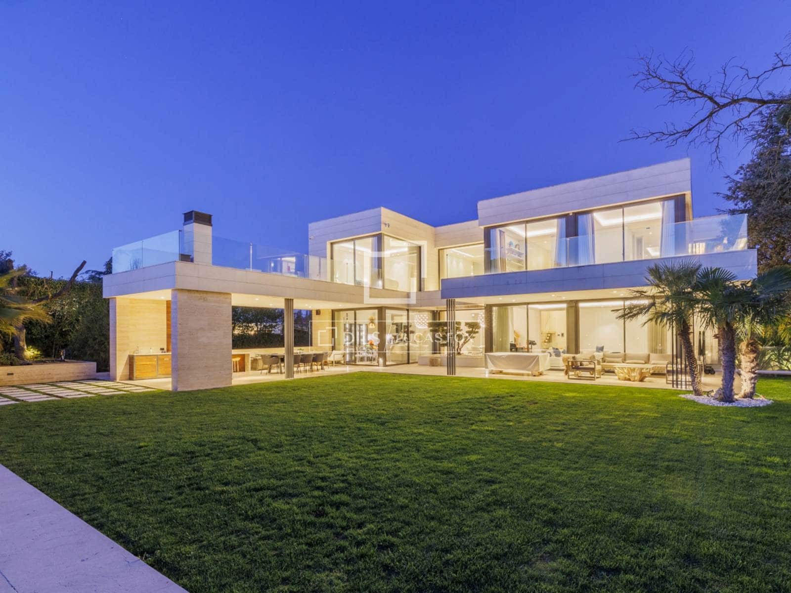 6 Zimmer Villa zu verkaufen in Pozuelo de Alarcon mit Pool Garage - 5.300.000 € (Ref: 9683301)