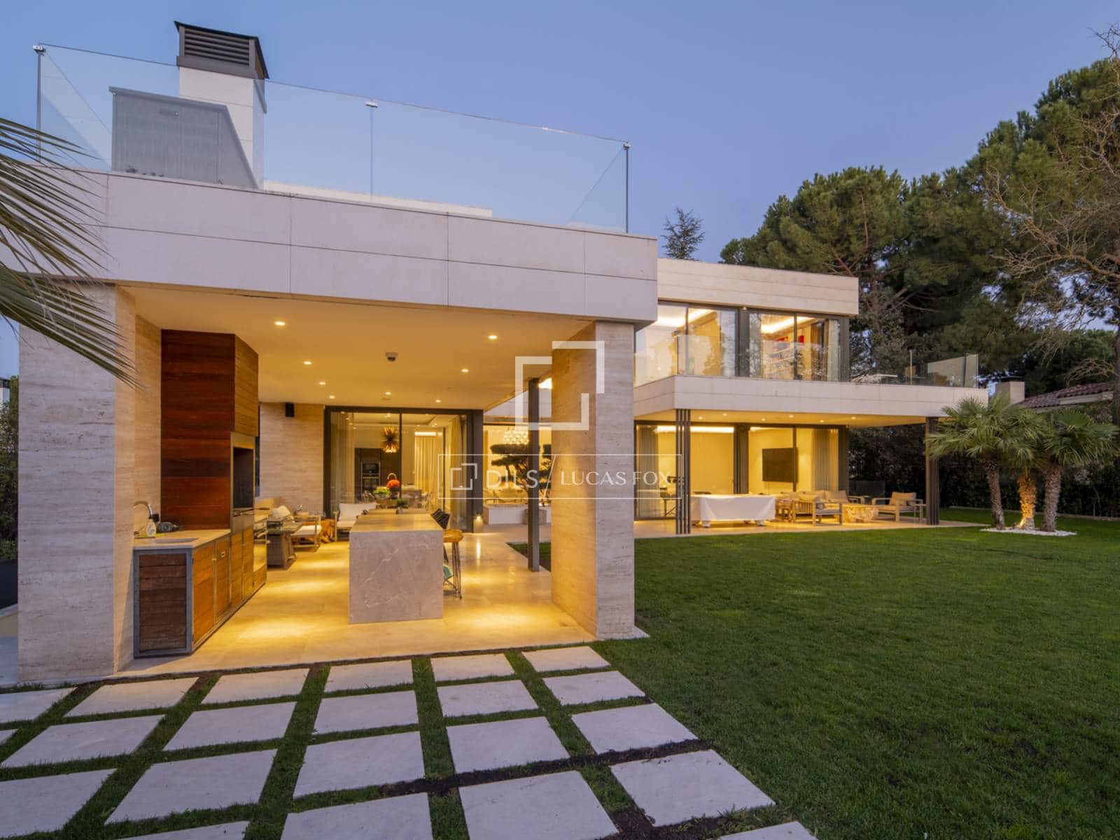 6 Zimmer Villa zu verkaufen in Pozuelo de Alarcon mit Pool Garage - 5.300.000 € (Ref: 9683301)