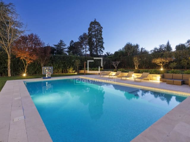 6 slaapkamer Villa te koop in Pozuelo de Alarcón met zwembad garage - € 5.300.000 (Ref: 9683301)