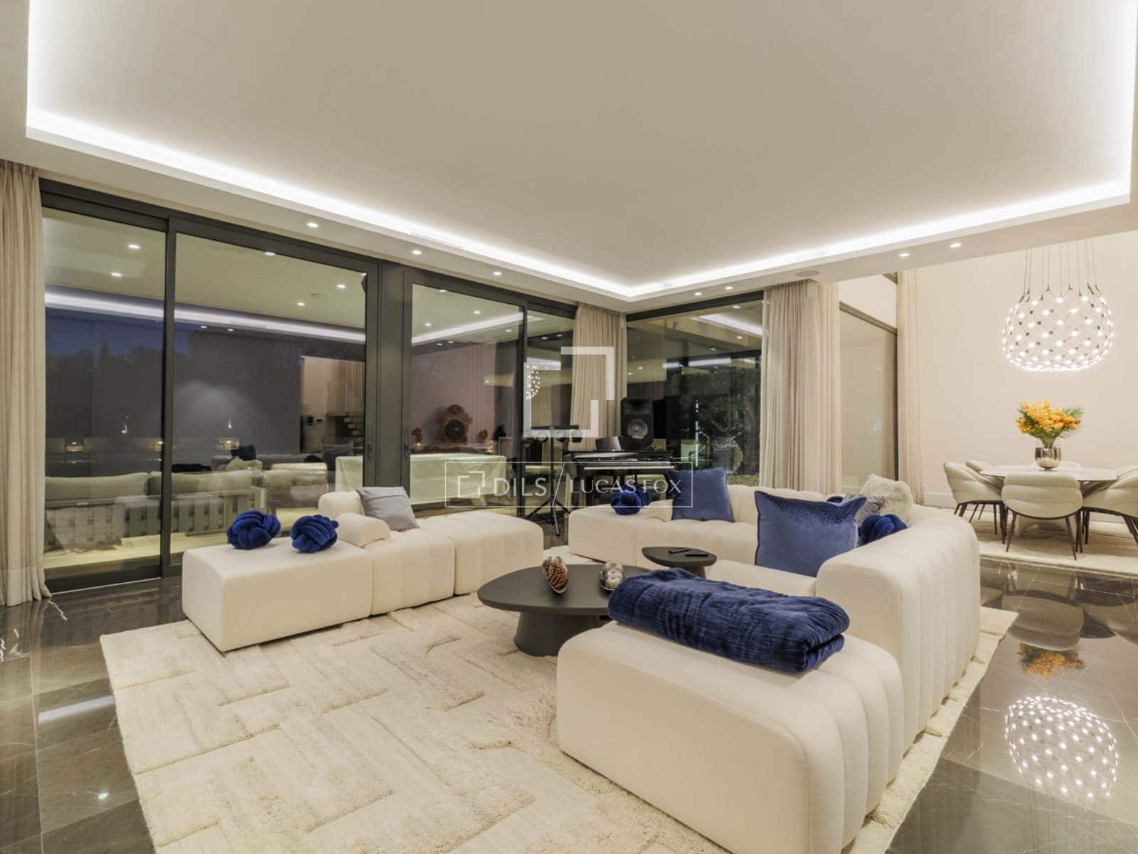 6 Zimmer Villa zu verkaufen in Pozuelo de Alarcon mit Pool Garage - 5.300.000 € (Ref: 9683301)