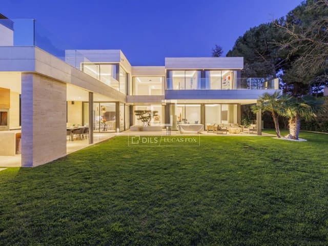 6 slaapkamer Villa te koop in Pozuelo de Alarcón met zwembad garage - € 5.300.000 (Ref: 9683301)