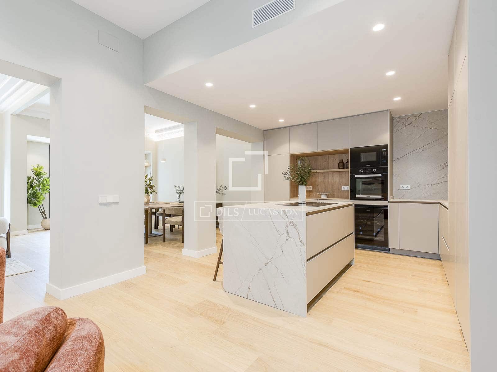 Apartamento de 5 habitaciones en Barcelona ciudad en venta - 2.150.000 € (Ref: 9684223)