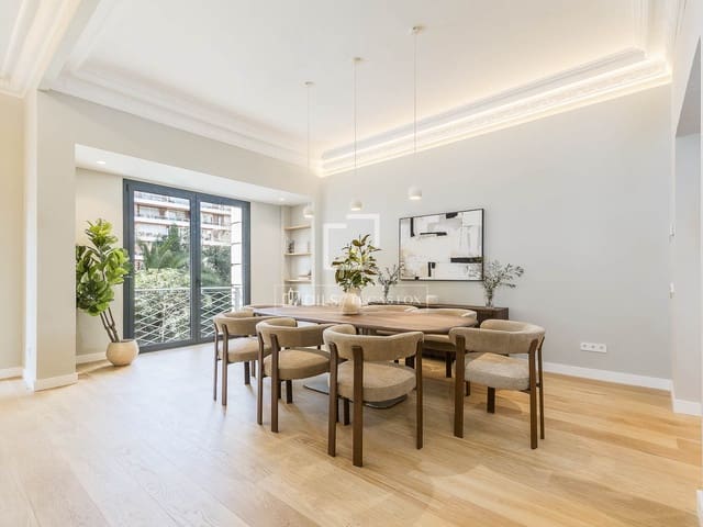 Apartamento de 5 habitaciones en Barcelona ciudad en venta - 2.150.000 € (Ref: 9684223)