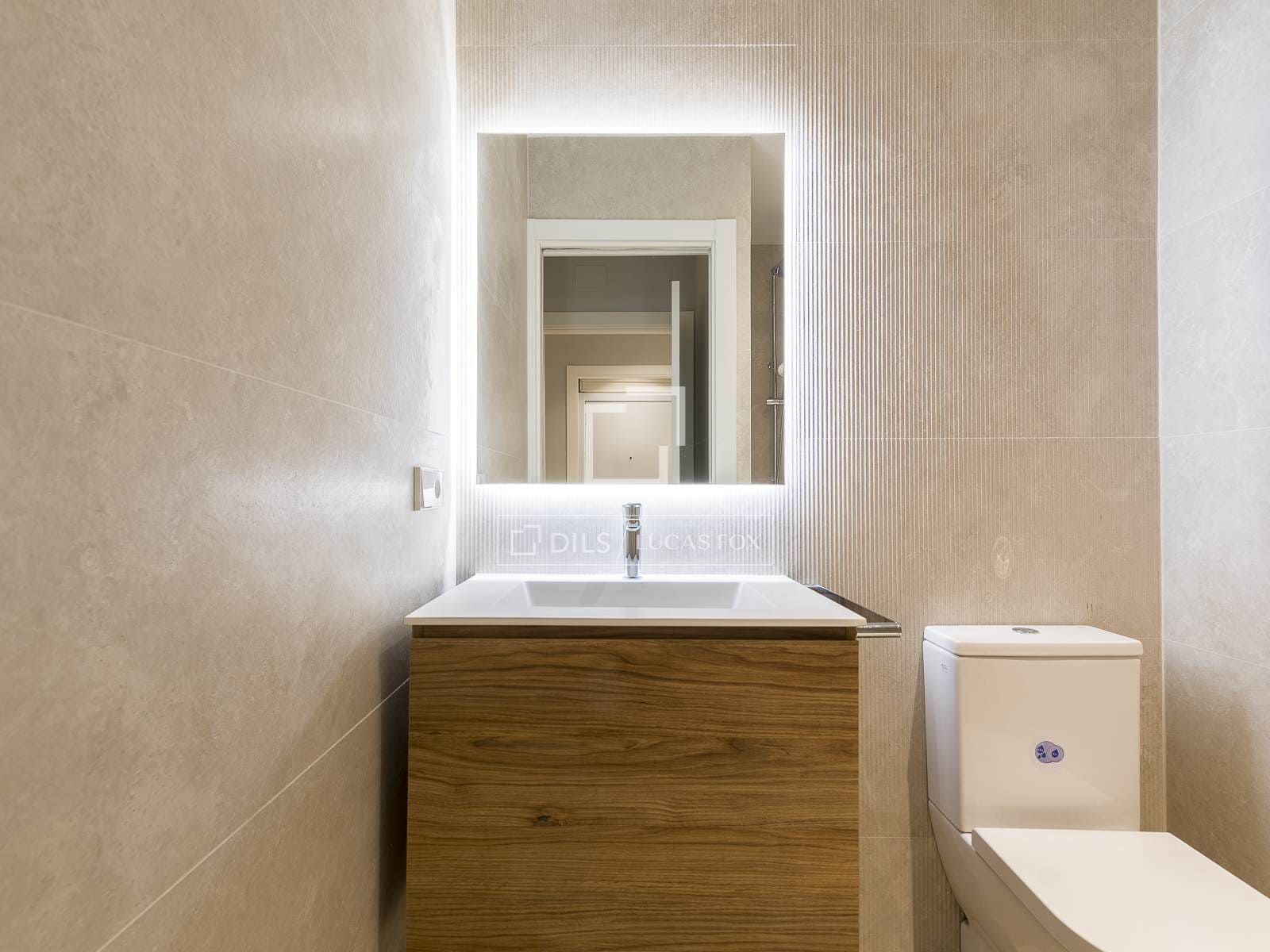 Apartamento de 5 habitaciones en Barcelona ciudad en venta - 2.150.000 € (Ref: 9684223)