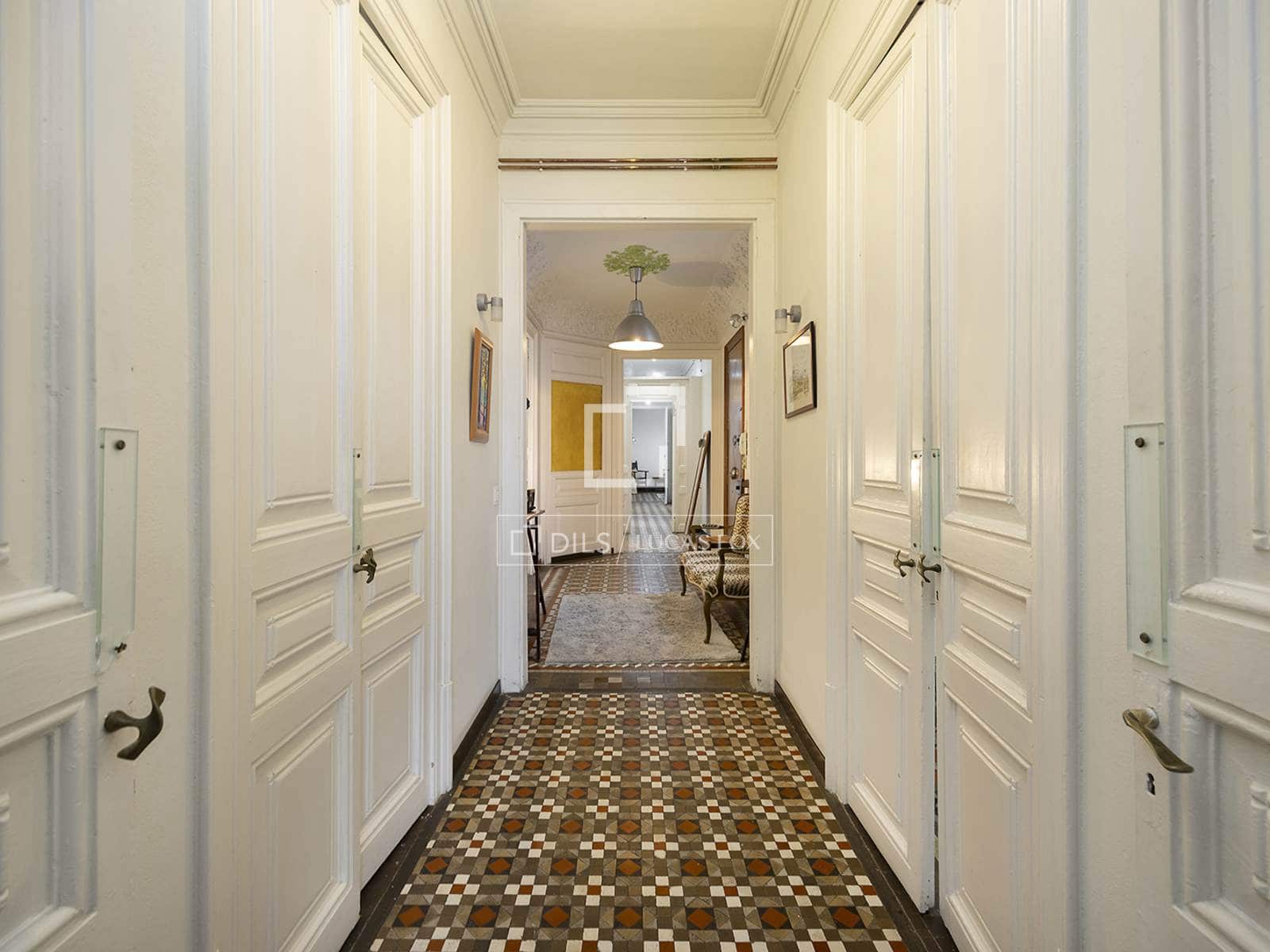 5 sypialnia Apartament na sprzedaż w Miasto Barcelona - 950 000 € (Ref: 9684225)