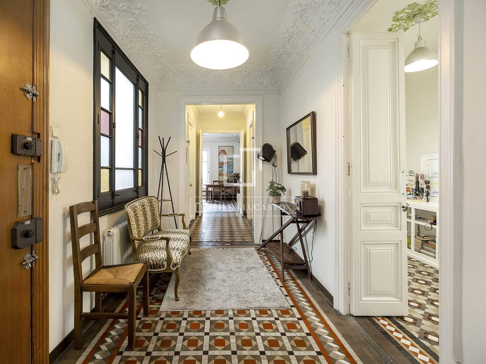 5 sypialnia Apartament na sprzedaż w Miasto Barcelona - 950 000 € (Ref: 9684225)