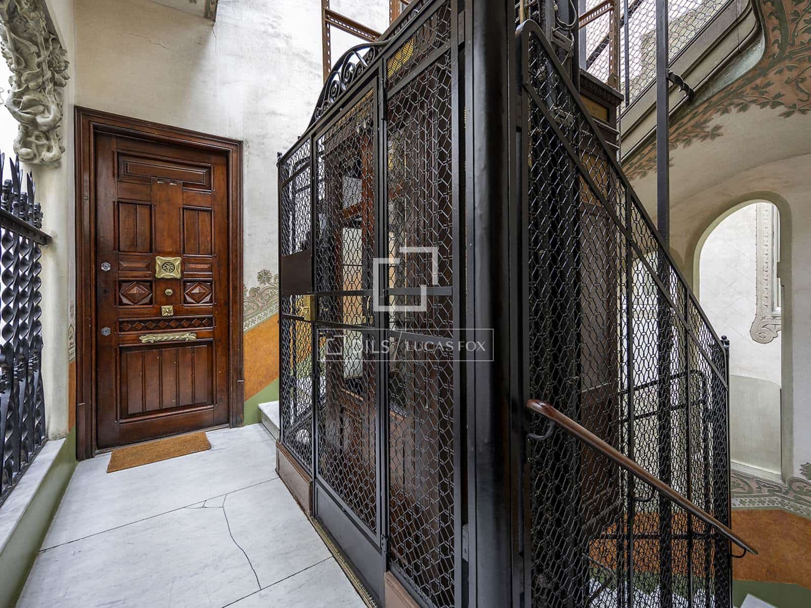 5 sypialnia Apartament na sprzedaż w Miasto Barcelona - 950 000 € (Ref: 9684225)