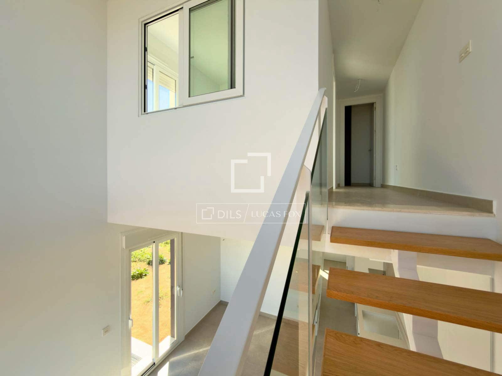 3 makuuhuone Huvila myytävänä paikassa Gran Alacant mukana uima-altaan 
autotalli - 280 000 € (Ref: 9685153)