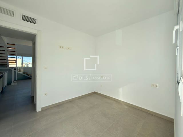 Chalet de 3 habitaciones en Gran Alacant, Santa Pola en venta con piscina garaje - 280.000 € (Ref: 9685153)