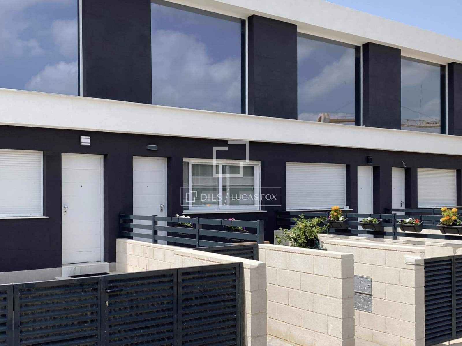 3 makuuhuone Huvila myytävänä paikassa Gran Alacant mukana uima-altaan 
autotalli - 280 000 € (Ref: 9685153)