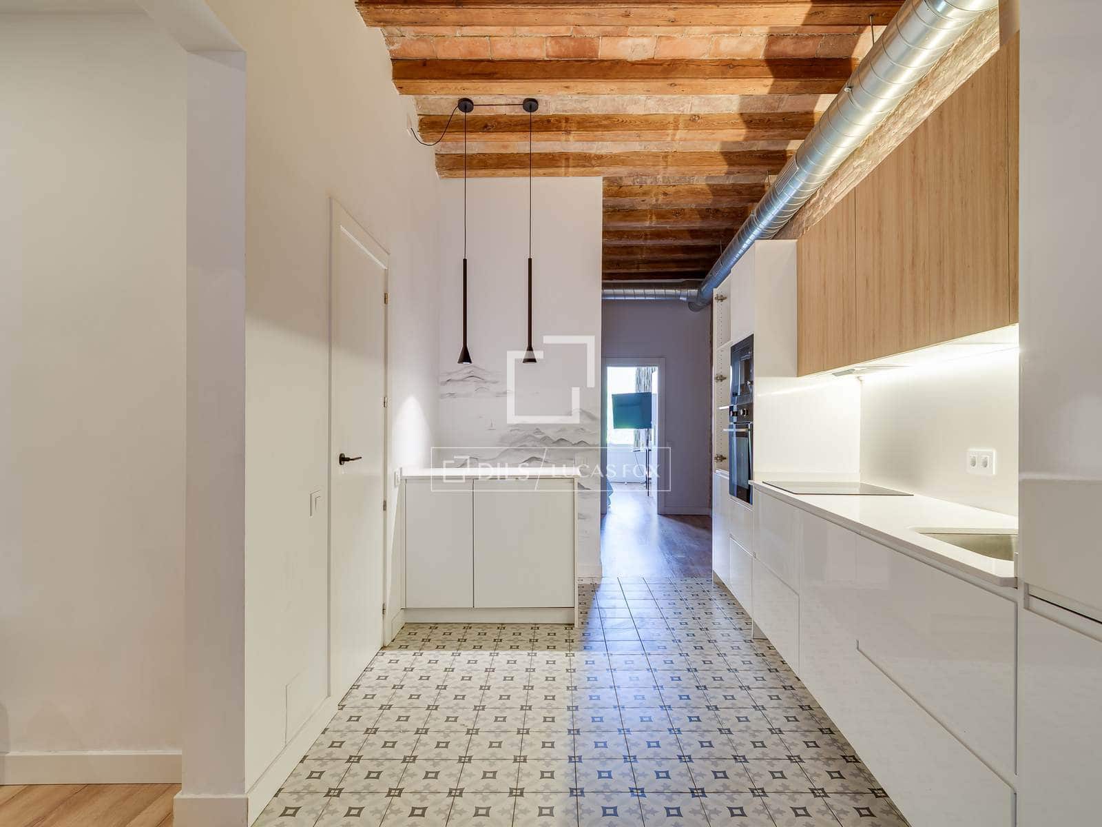 Appartement de 3 chambres à louer à Barcelone ville - 2 550 € (Ref: 9685154)