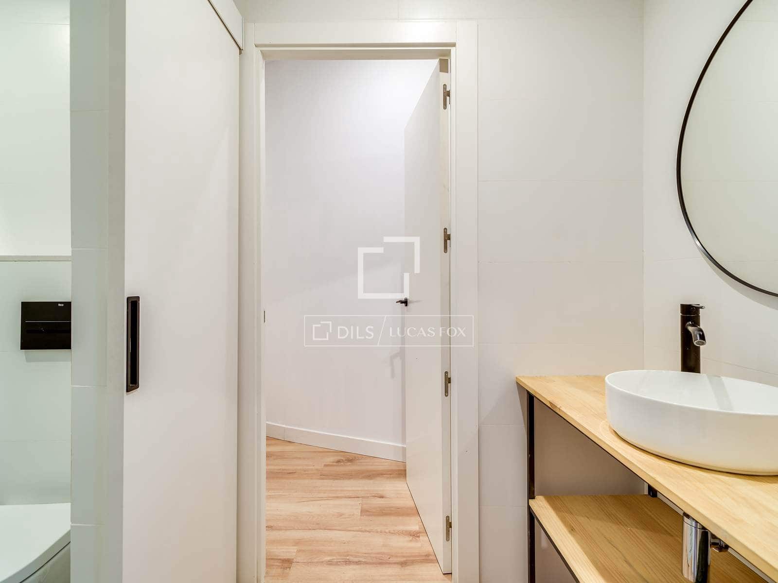 Appartement de 3 chambres à louer à Barcelone ville - 2 550 € (Ref: 9685154)