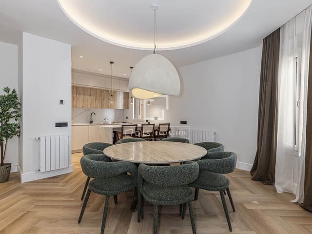 3 makuuhuone Huoneisto myytävänä paikassa Lista, Madrid kaupunki mukana 
autotalli - 2 000 000 € (Ref: 9685155)