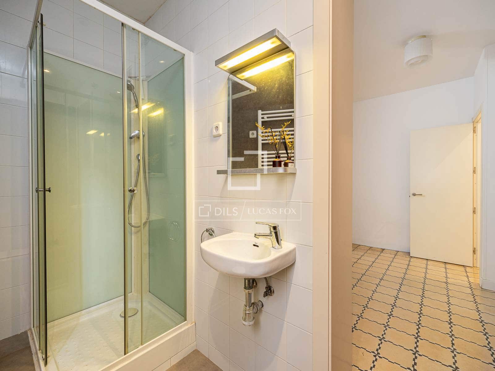 2 sovrum Lägenhet till salu i Barcelona stad - 410 000 € (Ref: 9685550)