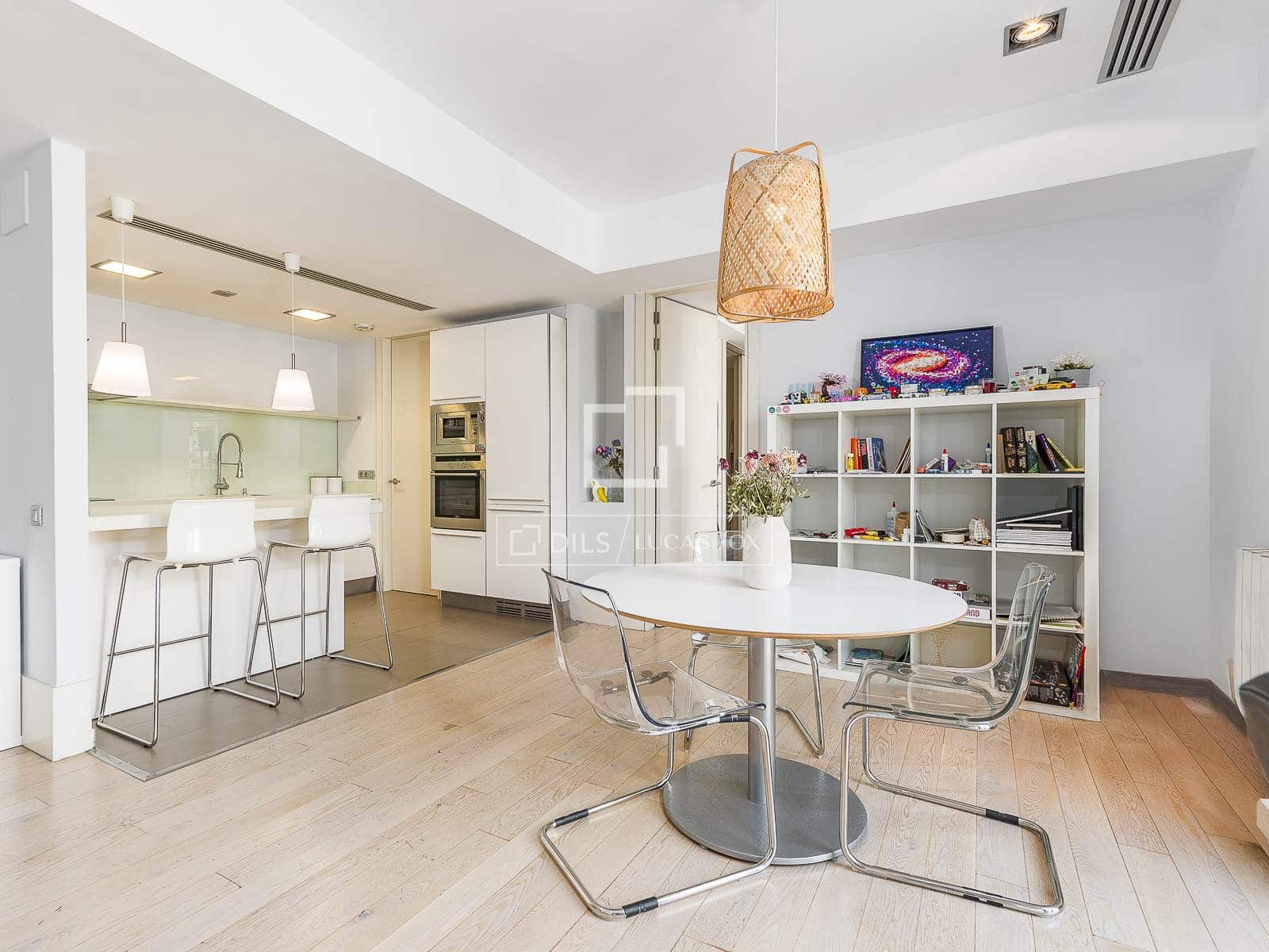 2 soveværelse Lejlighed til salg i Barcelona by - € 1.100.000 (Ref: 9685552)