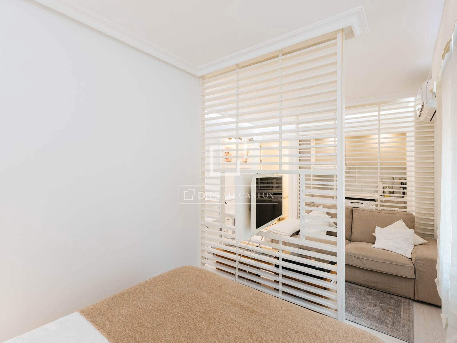 1 sypialnia Apartament do wynajęcia w Miasto Madryt z basenem - 1 350 € (Ref: 9685553)