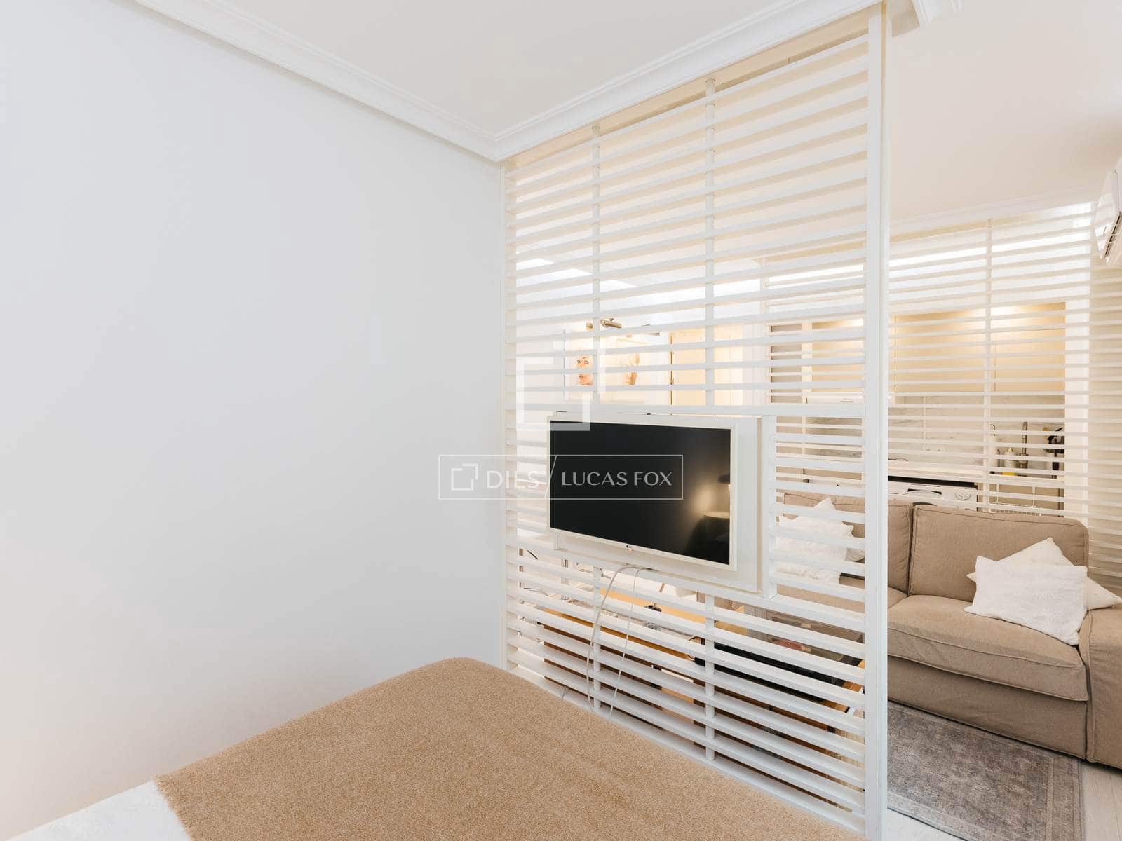 1 sypialnia Apartament do wynajęcia w Miasto Madryt z basenem - 1 350 € (Ref: 9685553)