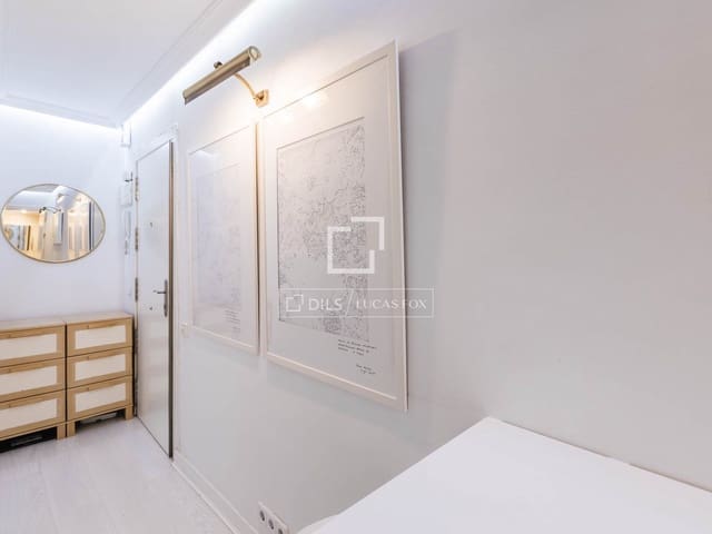 1 sypialnia Apartament do wynajęcia w Trafalgar, Miasto Madryt z basenem - 1 350 € (Ref: 9685553)