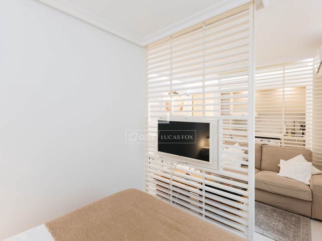 1 sypialnia Apartament do wynajęcia w Trafalgar, Miasto Madryt z basenem - 1 350 € (Ref: 9685553)