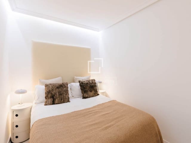 1 sypialnia Apartament do wynajęcia w Trafalgar, Miasto Madryt z basenem - 1 350 € (Ref: 9685553)