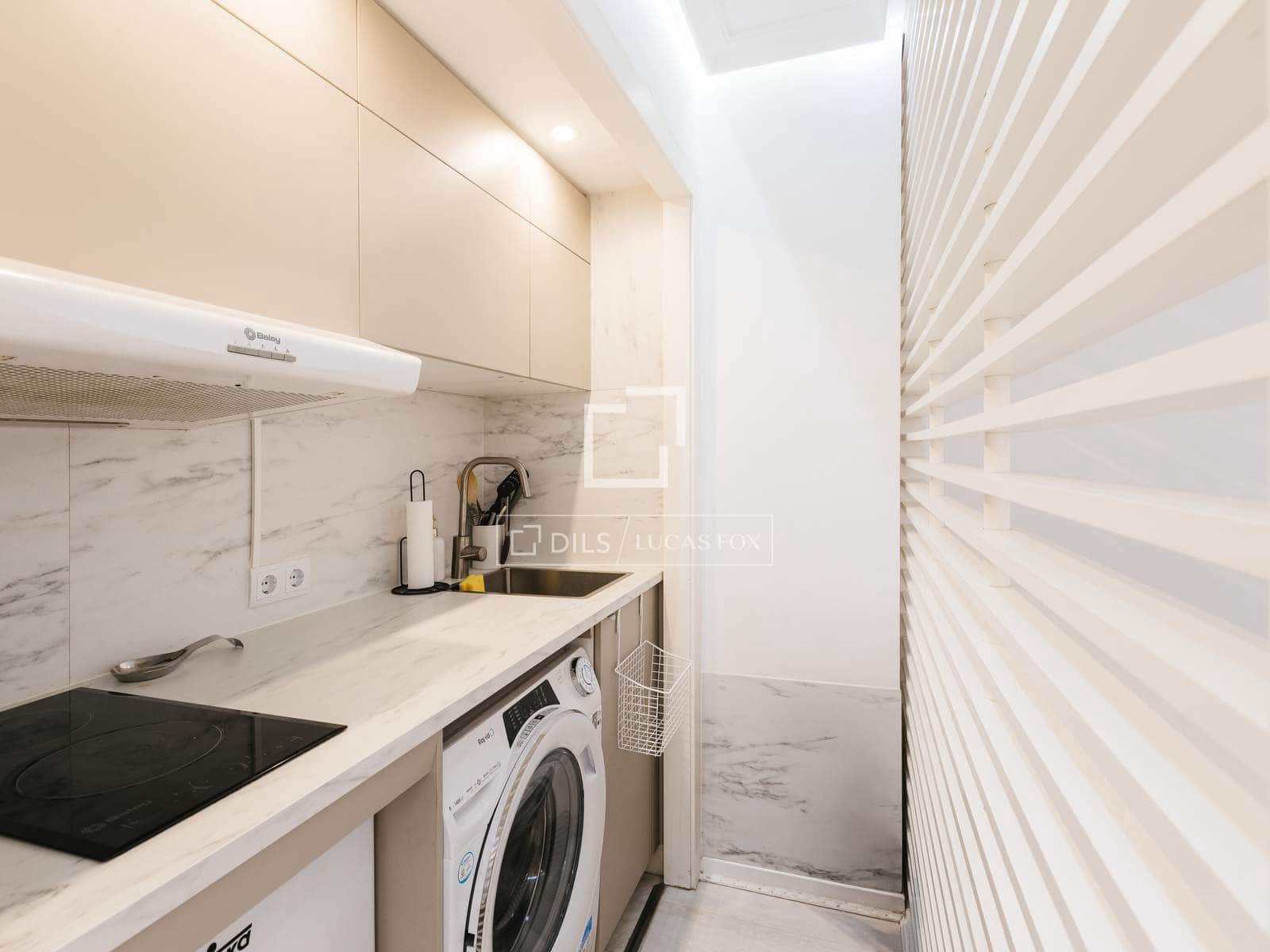 1 sypialnia Apartament do wynajęcia w Miasto Madryt z basenem - 1 350 € (Ref: 9685553)