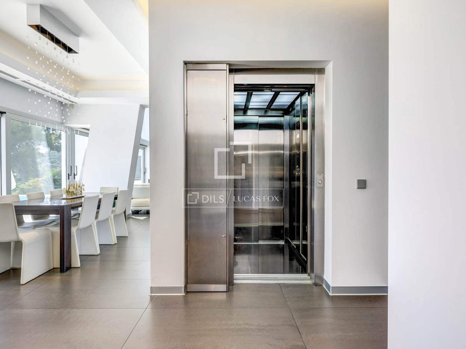 6 soveværelse Villa til salg i Blanes med swimmingpool garage - € 4.500.000 (Ref: 9685676)