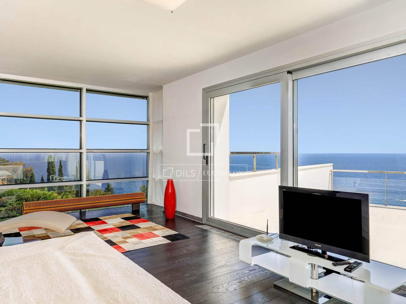 6 soveværelse Villa til salg i Blanes med swimmingpool garage - € 4.500.000 (Ref: 9685676)