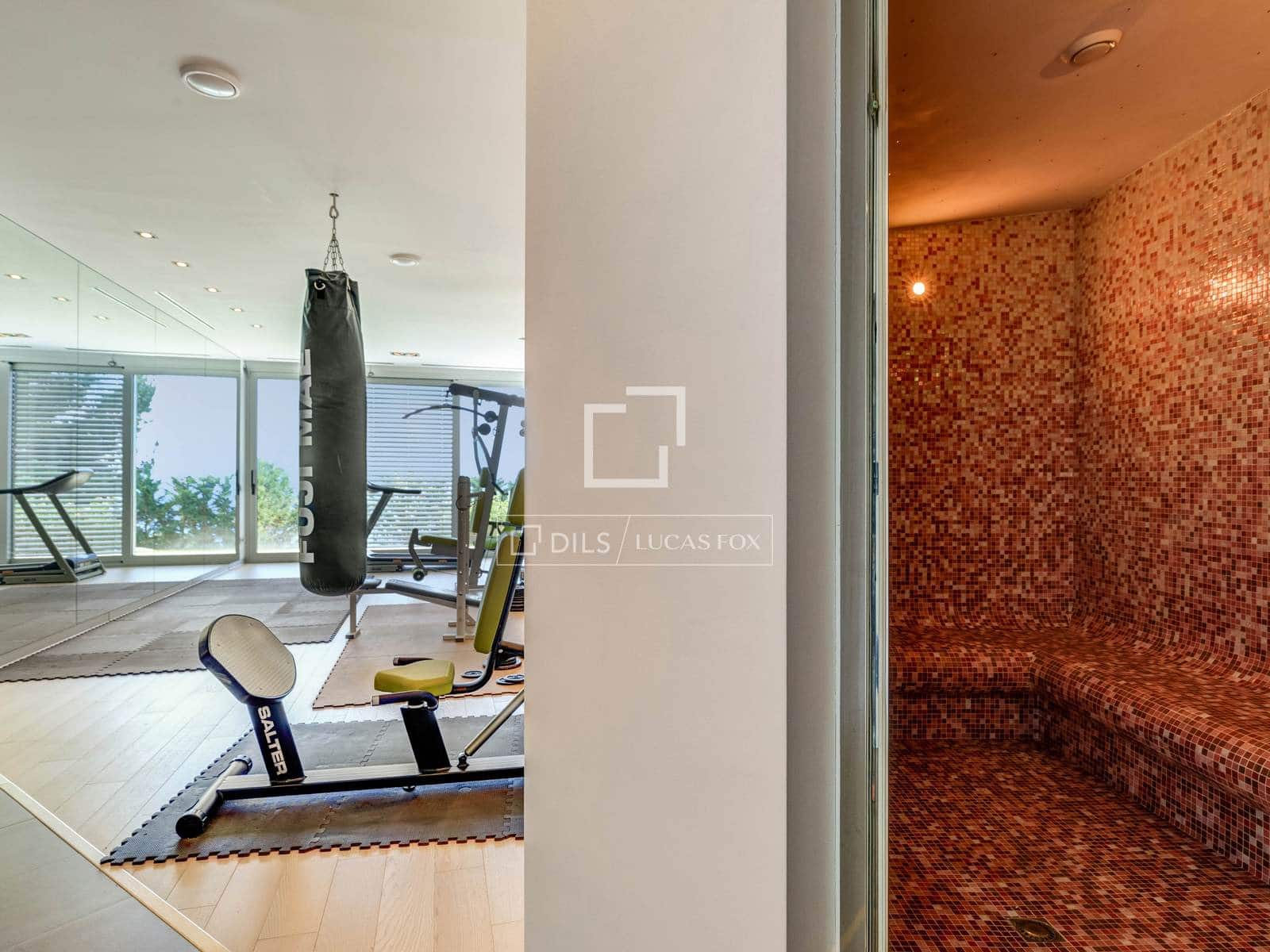 6 soveværelse Villa til salg i Blanes med swimmingpool garage - € 4.500.000 (Ref: 9685676)