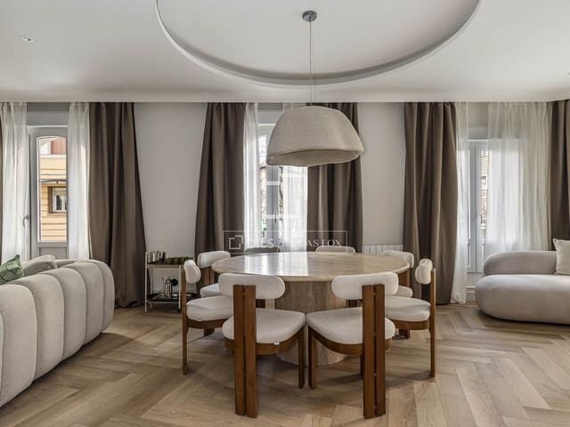 Apartamento de 3 habitaciones en Trafalgar, Madrid ciudad en venta - 1.530.000 € (Ref: 9685678)