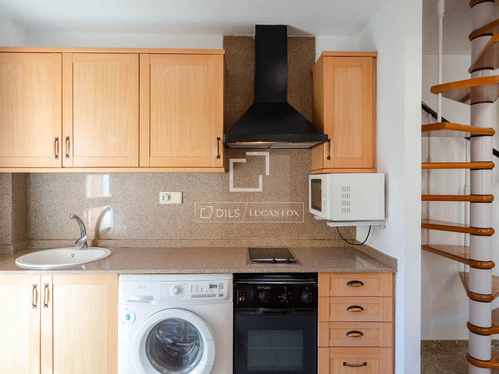 2 sovrum Lägenhet att hyra i Valencia stad med garage - 1 450 € (Ref: 9685679)