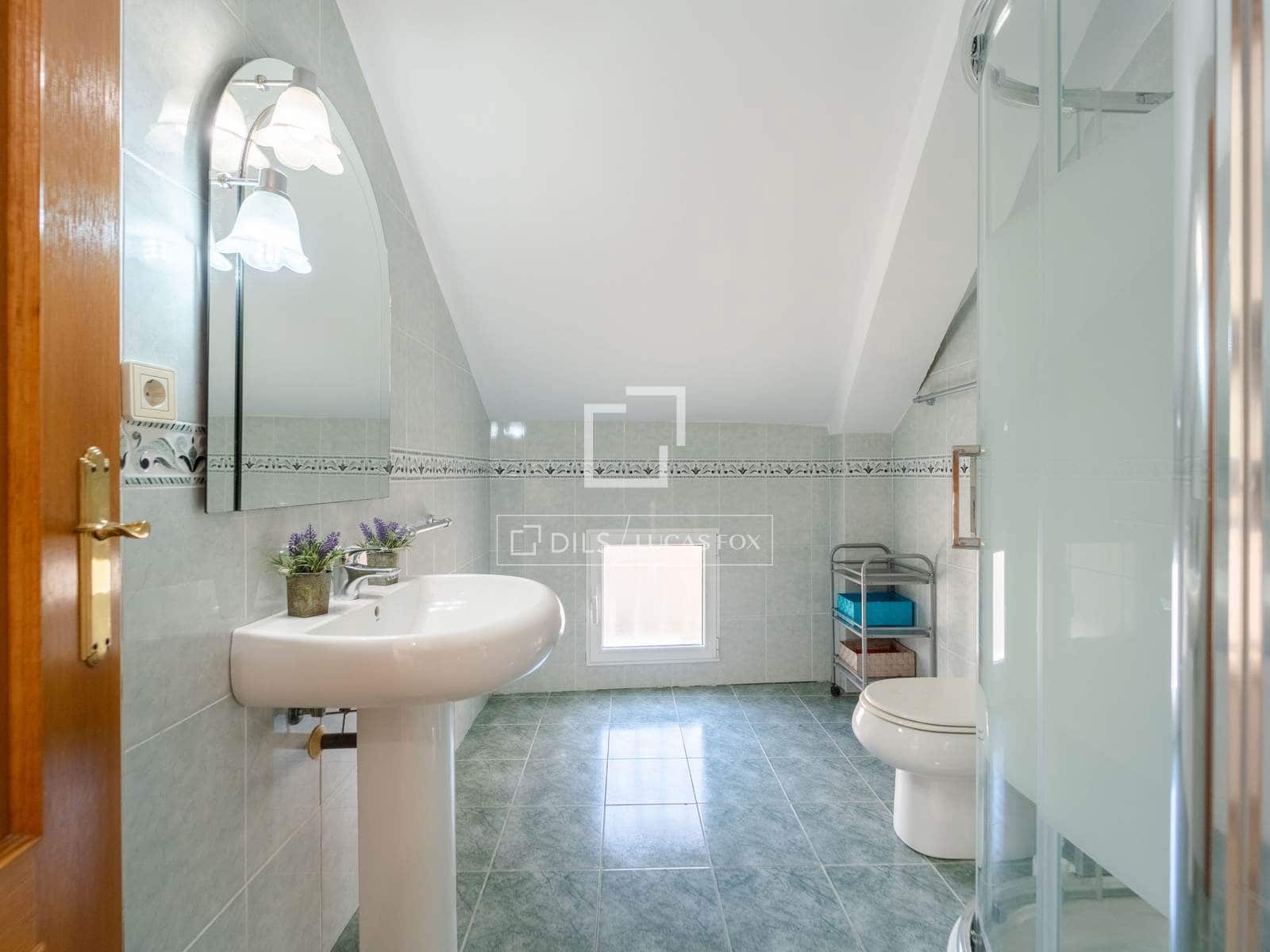 2 sovrum Lägenhet att hyra i Valencia stad med garage - 1 450 € (Ref: 9685679)