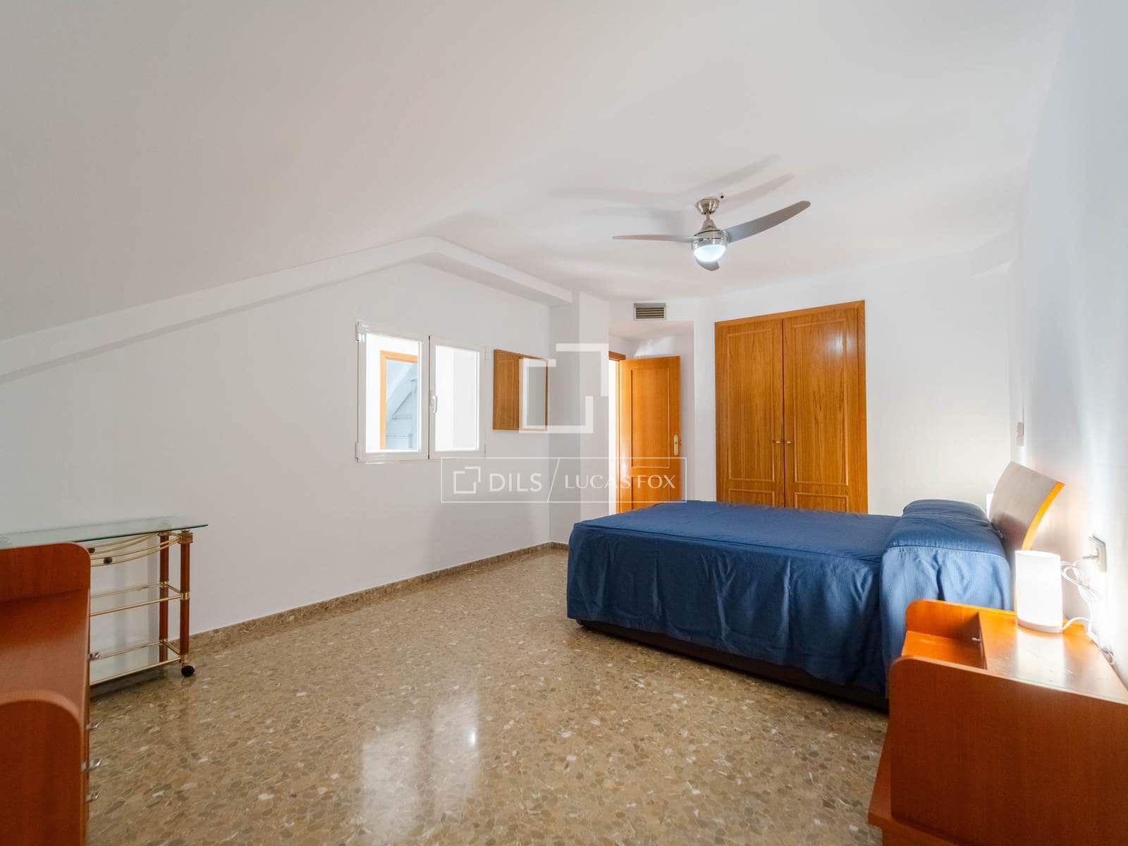 2 sovrum Lägenhet att hyra i Valencia stad med garage - 1 450 € (Ref: 9685679)