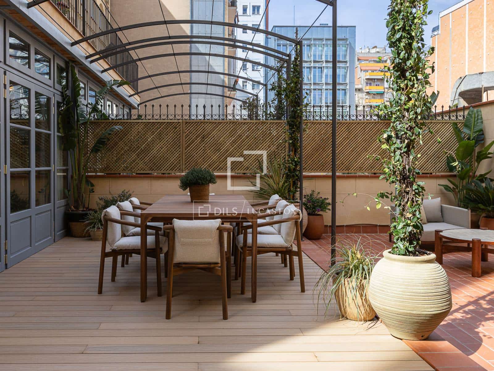 Apartamento de 3 habitaciones en Barcelona ciudad en venta - 2.100.000 € (Ref: 9687292)