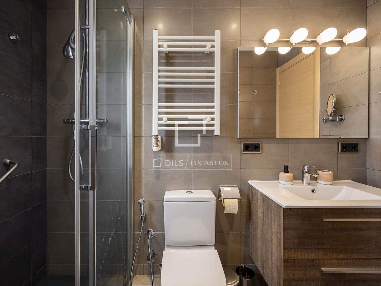 1 sypialnia Apartament na sprzedaż w Miasto Barcelona - 595 000 € (Ref: 9687293)