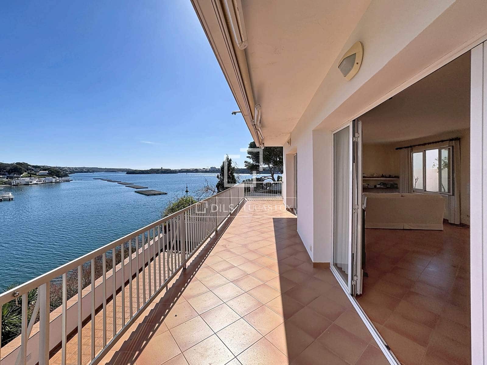 Chalet de 3 habitaciones en Mahón / Maó en venta - 2.895.000 € (Ref: 9687598)