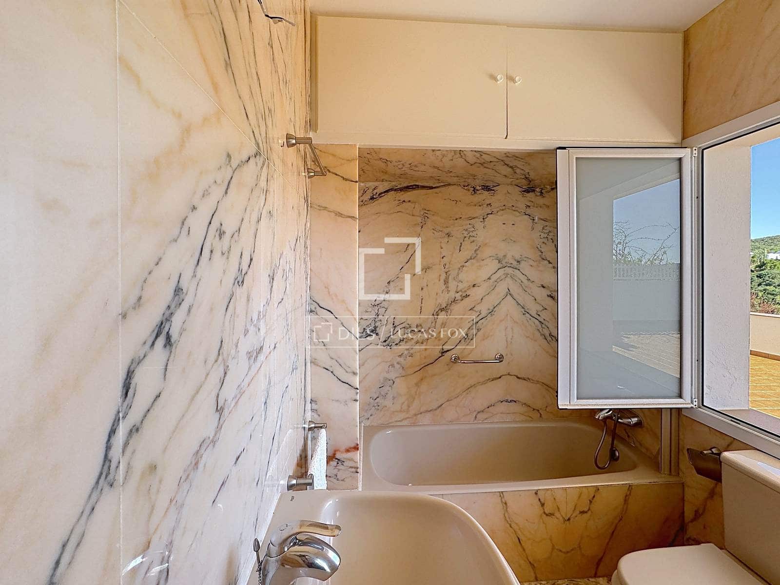 Chalet de 3 habitaciones en Mahón / Maó en venta - 2.895.000 € (Ref: 9687598)