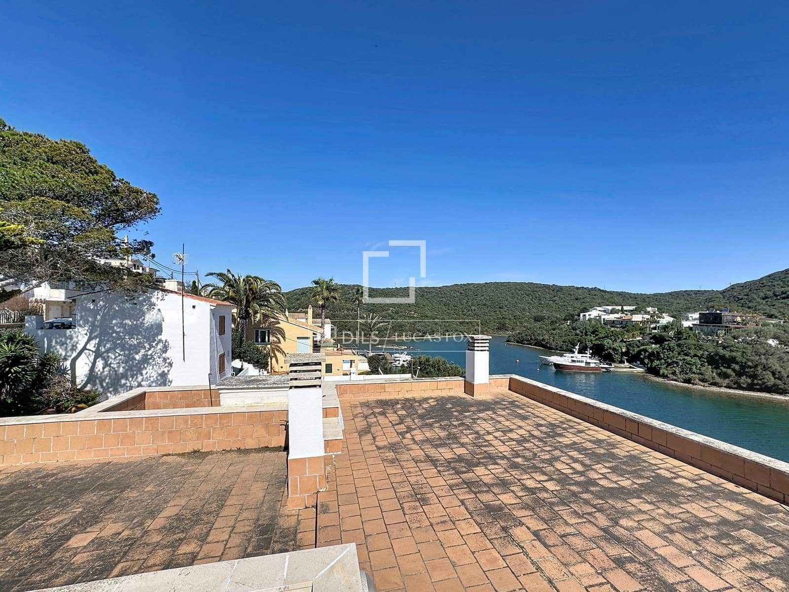 Chalet de 3 habitaciones en Mahón / Maó en venta - 2.895.000 € (Ref: 9687598)