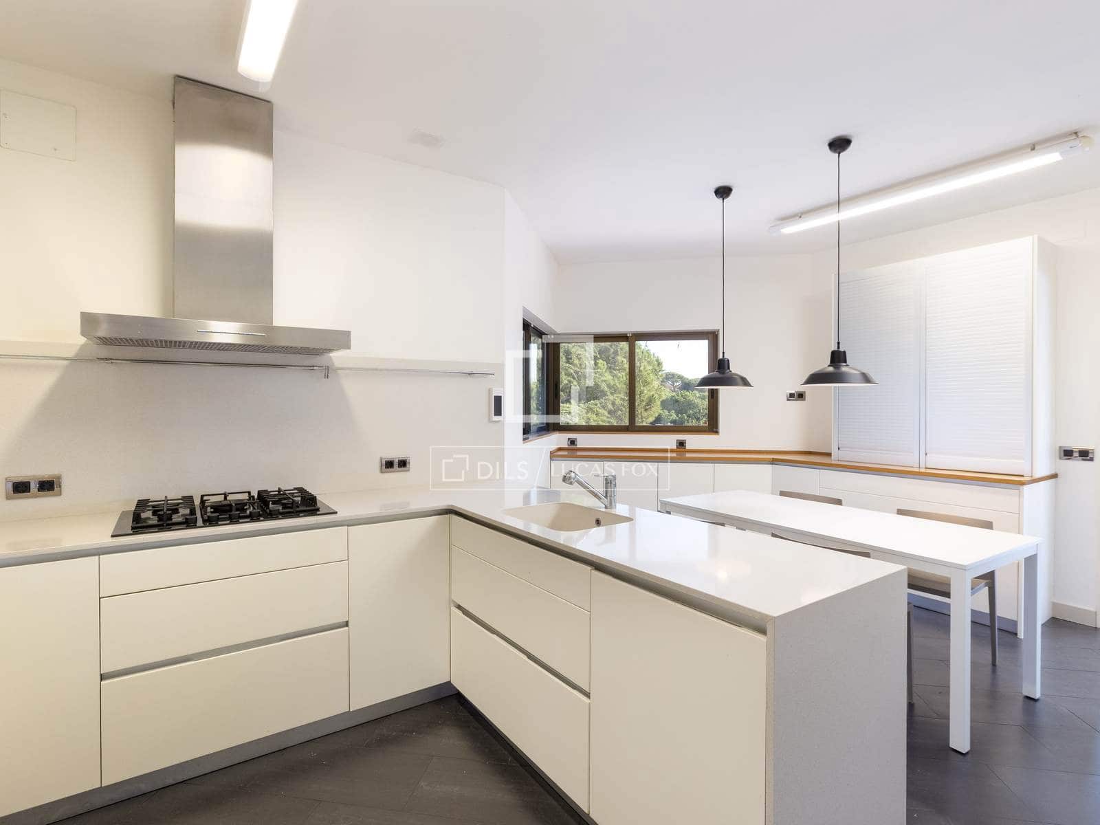 5 sypialnia Willa do wynajęcia w Sant Andreu de Llavaneres z basenem garażem - 4 650 € (Ref: 9687599)