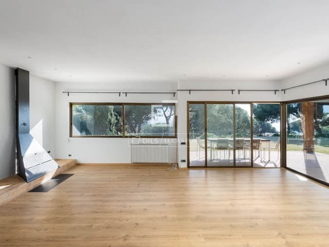 5 sypialnia Willa do wynajęcia w Sant Andreu de Llavaneres z basenem garażem - 4 650 € (Ref: 9687599)