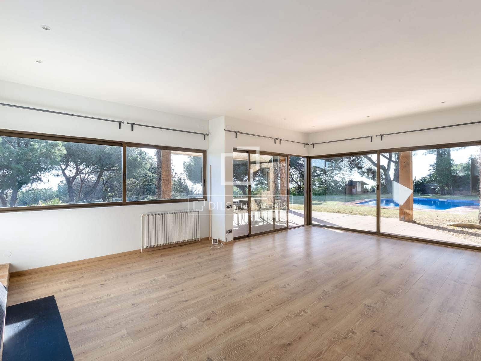 5 sypialnia Willa do wynajęcia w Sant Andreu de Llavaneres z basenem garażem - 4 650 € (Ref: 9687599)