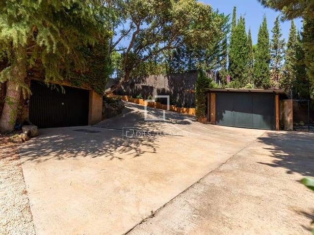 5 sypialnia Willa do wynajęcia w Sant Andreu de Llavaneres z basenem garażem - 4 650 € (Ref: 9687599)