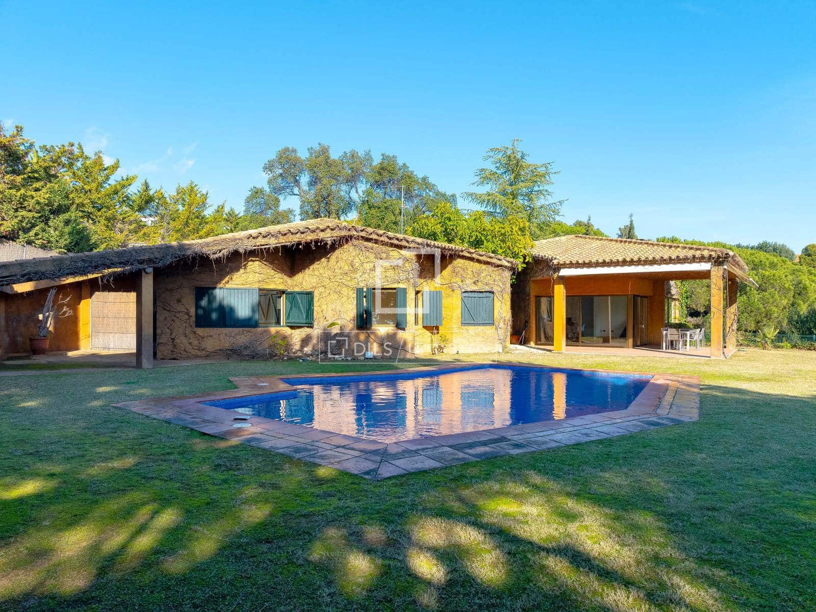 5 sypialnia Willa do wynajęcia w Sant Andreu de Llavaneres z basenem garażem - 4 650 € (Ref: 9687599)