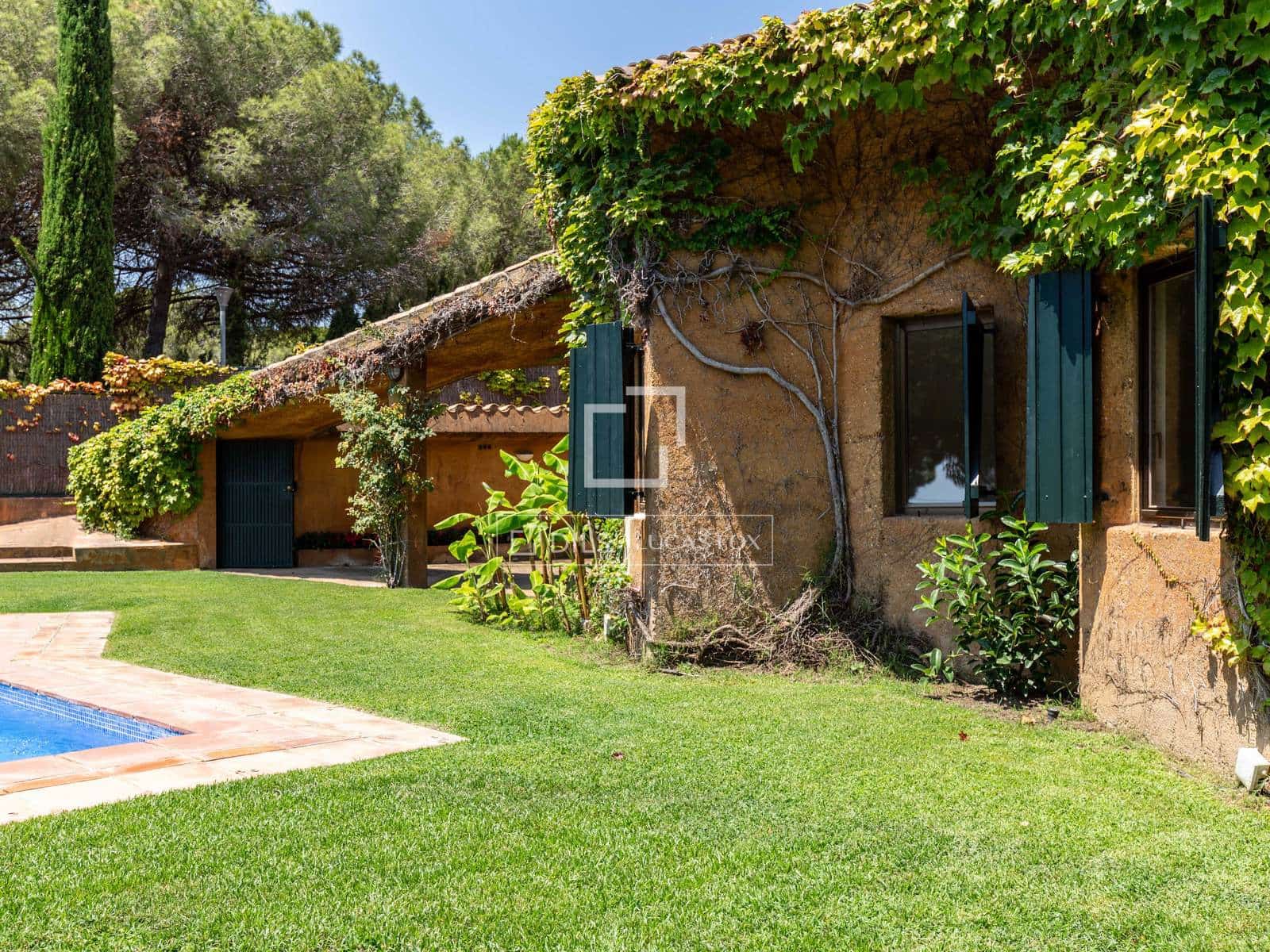 5 sypialnia Willa do wynajęcia w Sant Andreu de Llavaneres z basenem garażem - 4 650 € (Ref: 9687599)