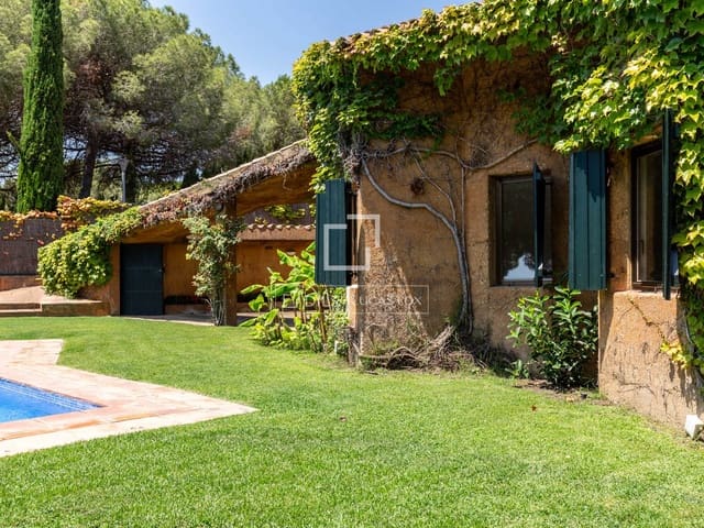 5 sypialnia Willa do wynajęcia w Sant Andreu de Llavaneres z basenem garażem - 4 650 € (Ref: 9687599)