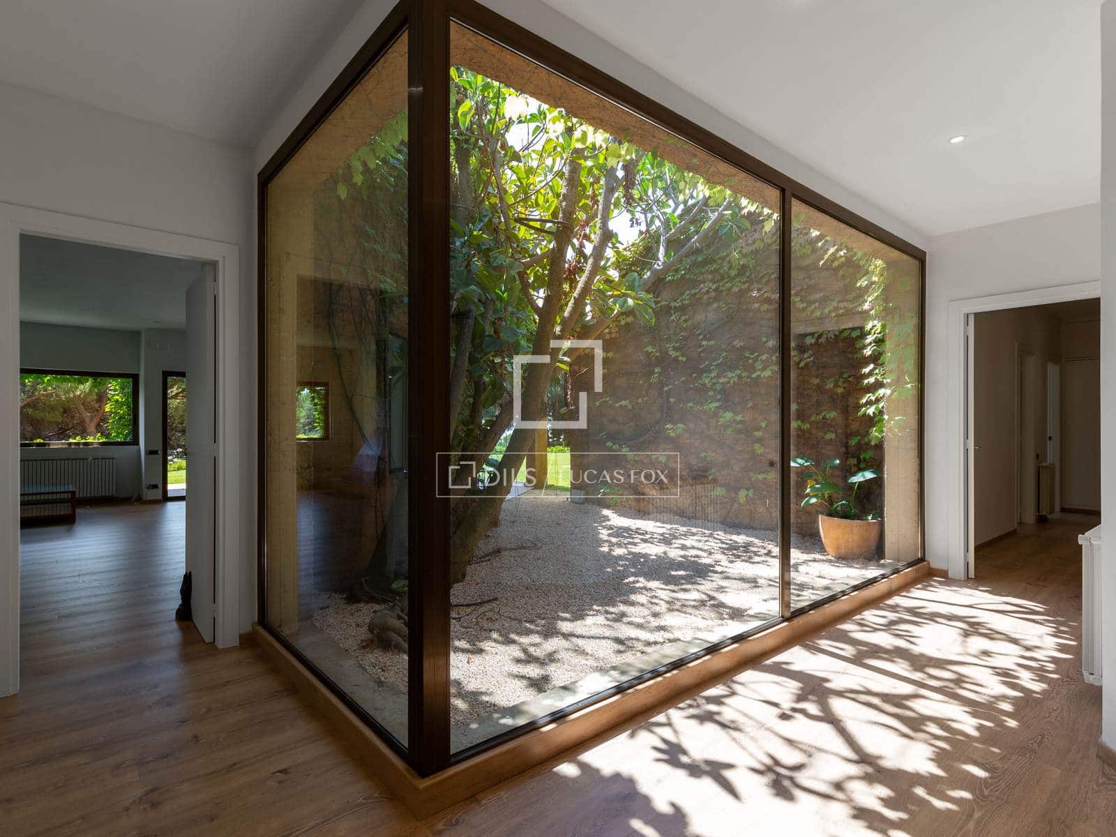 5 bedroom Villa for rent in Sant Andreu de Llavaneres with pool garage - € 4,650 (Ref: 9687599)