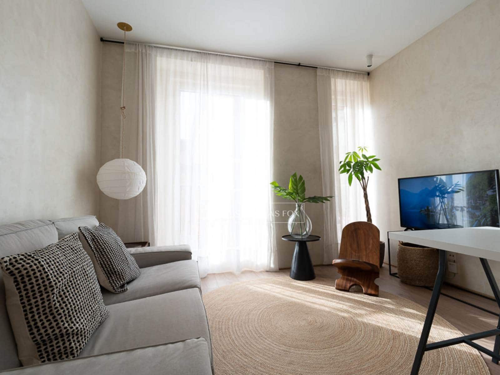 2 soveværelse Lejlighed til leje i Madrid by - € 2.500 (Ref: 9687601)