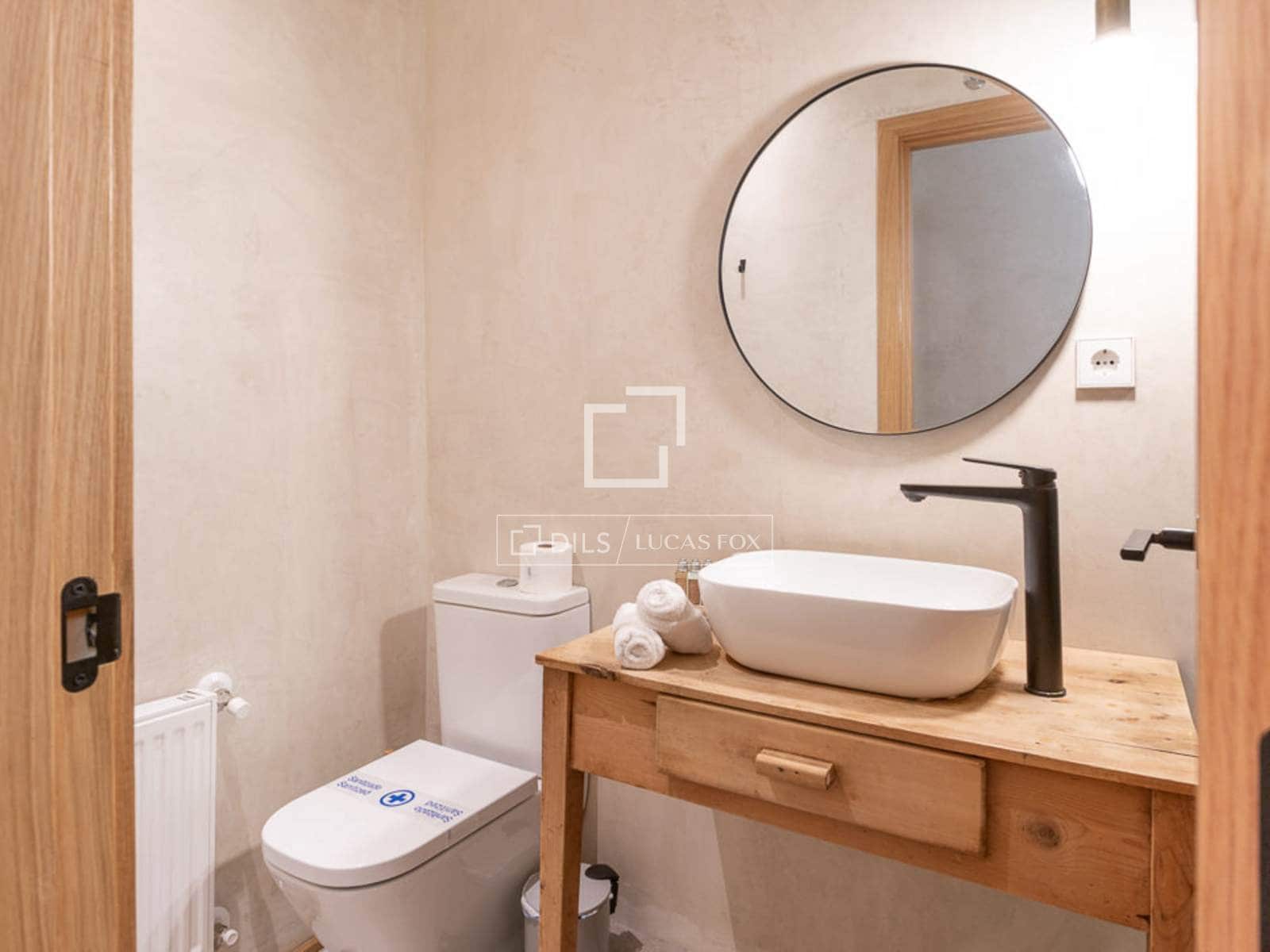 2 soveværelse Lejlighed til leje i Madrid by - € 2.500 (Ref: 9687601)