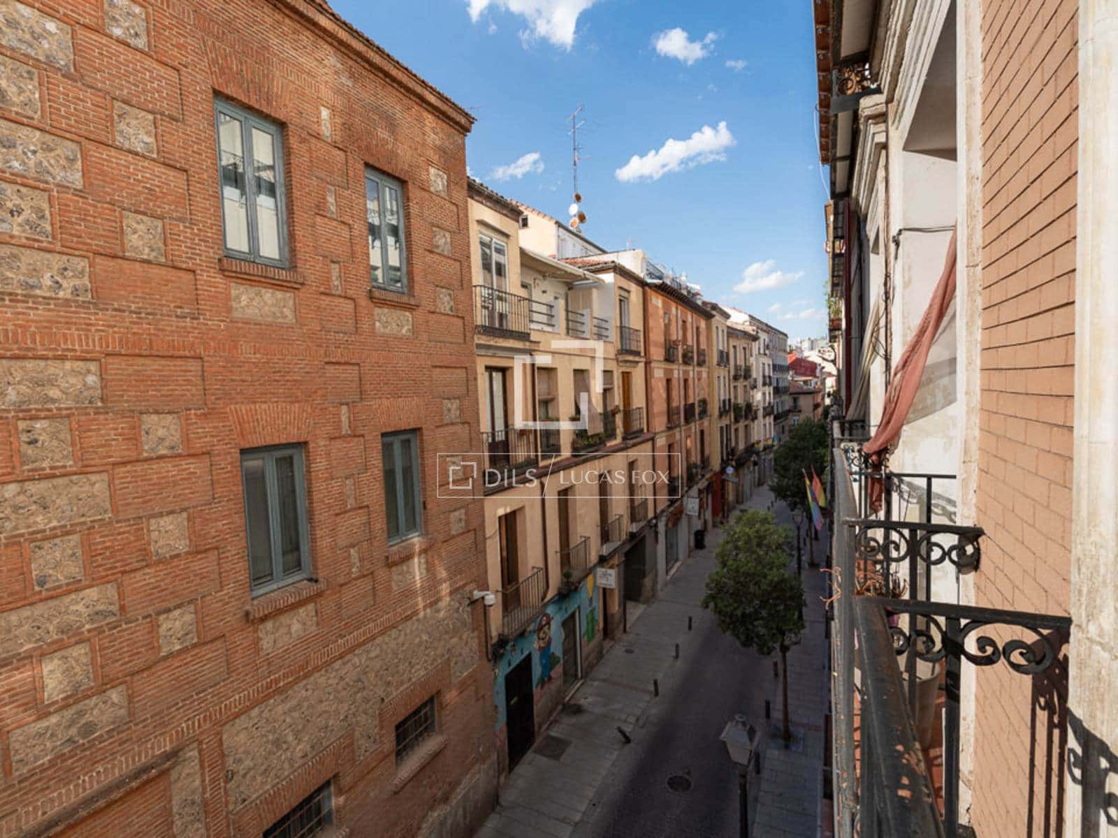 2 soveværelse Lejlighed til leje i Madrid by - € 2.500 (Ref: 9687601)